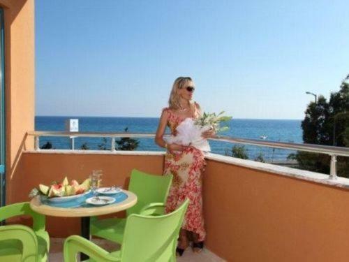 Vella Beach Hotel Tosmur Buitenkant foto